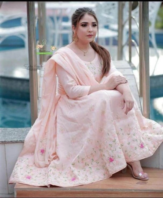 Party Wear Kurta Indian Wedding Kurta Set Ethnic Wear Nomen Pink  Embroidered Regular Chanderi Silk Kurti With Palazzos & With Dupatta. - Etsy