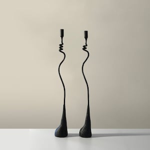 Looped Iron Candleholder, Handcrafted zdjęcie 2
