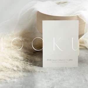 Cartão de casamento moderno 5x7 Mockup Smart Object, Convites simples mockups brancos, Cartão minimalista mockup, Convite de casamento mockup, Mockup estacionário