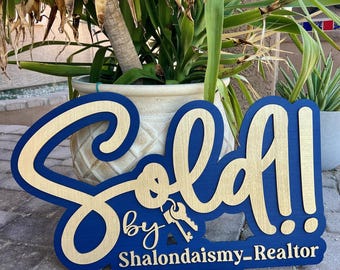 Sold Sign for Realtors Closing Day Social Media Photo Prop, Real Estate Closing Day Photo Prop and Sign For Realtors, We got the Keys Sign