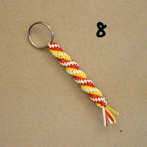 Rexlace/gimp/boondoggle Keychain - Etsy
