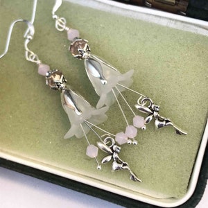 White Floral Fairy Dangle Earrings, White Fairy Cottagecore Earrings,  Vintage Style Flower Earrings, Summer Floral Earrings, Gift for Her
