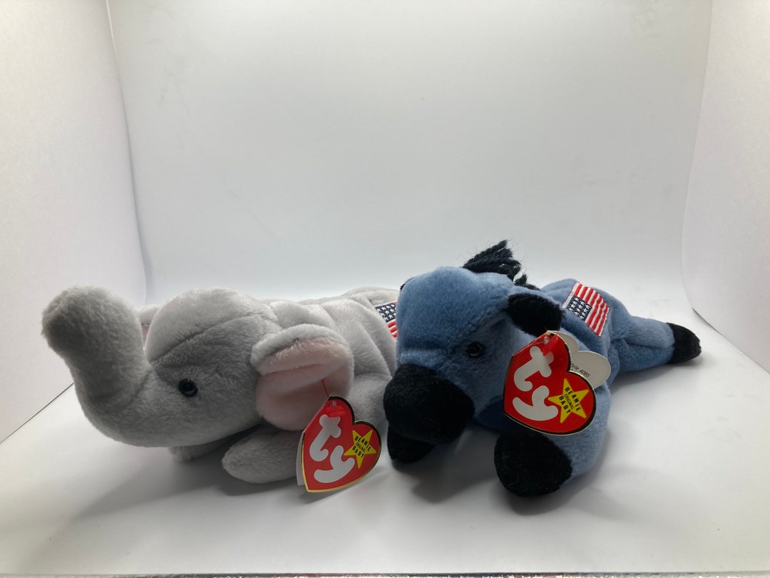 Lefty and Righty Pair of Ty Beanie Babies, 1996 Originals, Mint