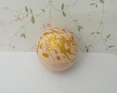 Honeysuckle Bath Bomb