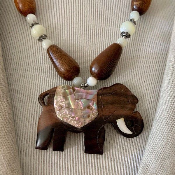 Vintage Lee Sands Elephant Pendant Necklace: Mother of Pearl and Wood