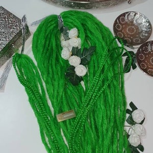 Green synthetic dreadlocks fakedreads