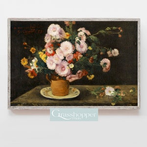 Peut inclure: Une nature morte repr&eacute;sentant un bouquet de fleurs roses, blanches et jaunes dans un vase en c&eacute;ramique brun sur une table en bois. Les fleurs sont dispos&eacute;es de mani&egrave;re l&acirc;che et naturelle, et la peinture est sign&eacute;e "G. Courbet 59" dans le coin sup&eacute;rieur gauche.