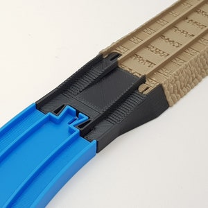 Thomas Trackmaster 08-13 Track Adapters to Tomy Plarail x2 - Various Colours