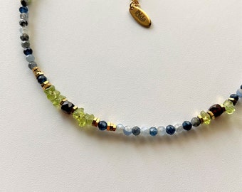 Handmade multi gemstone tiny beaded necklace- Semi precious stones kyanite garnet gold necklace- Multicolor choker- Dainty colorful necklace