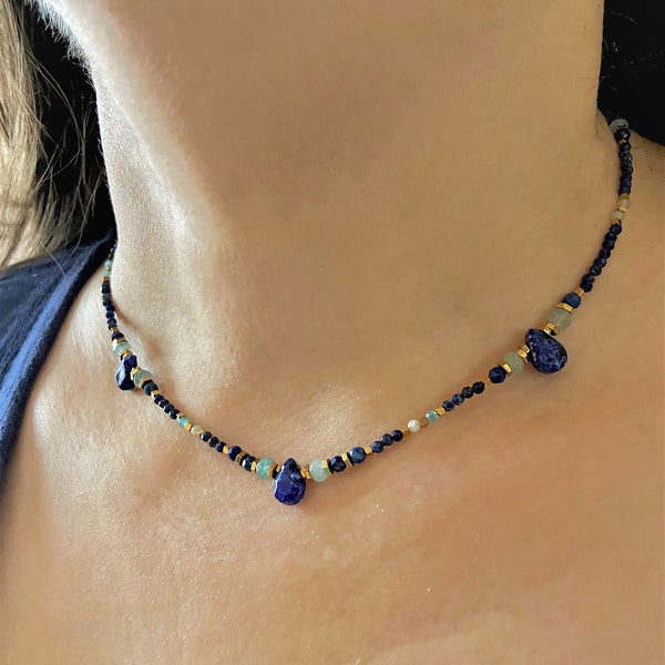 Collier lapis lazuli et aigue-marine- Collier pierre naturelle- Collier briolette bleu et or -Collier fin multicolore- Collier multi pierres