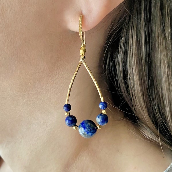 Boucles d'oreilles en pierre naturelle lapis lazuli- Boucles d'oreilles pendantes bleues et or- Boucles d'oreilles bleu marine-Cadeau unique