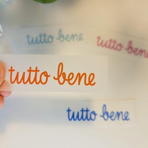 Iron-on patch tutto bene | Small iron-on patch for adults | Iron-on lettering | Italian motif for shirts & hoodies