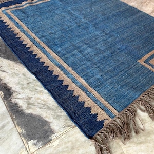 Handmade Wool Jute Kilim Rug: Boho Indian Design