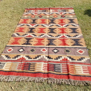 Handmade Wool Jute Kilim Rug: Eco-Friendly Home Decor