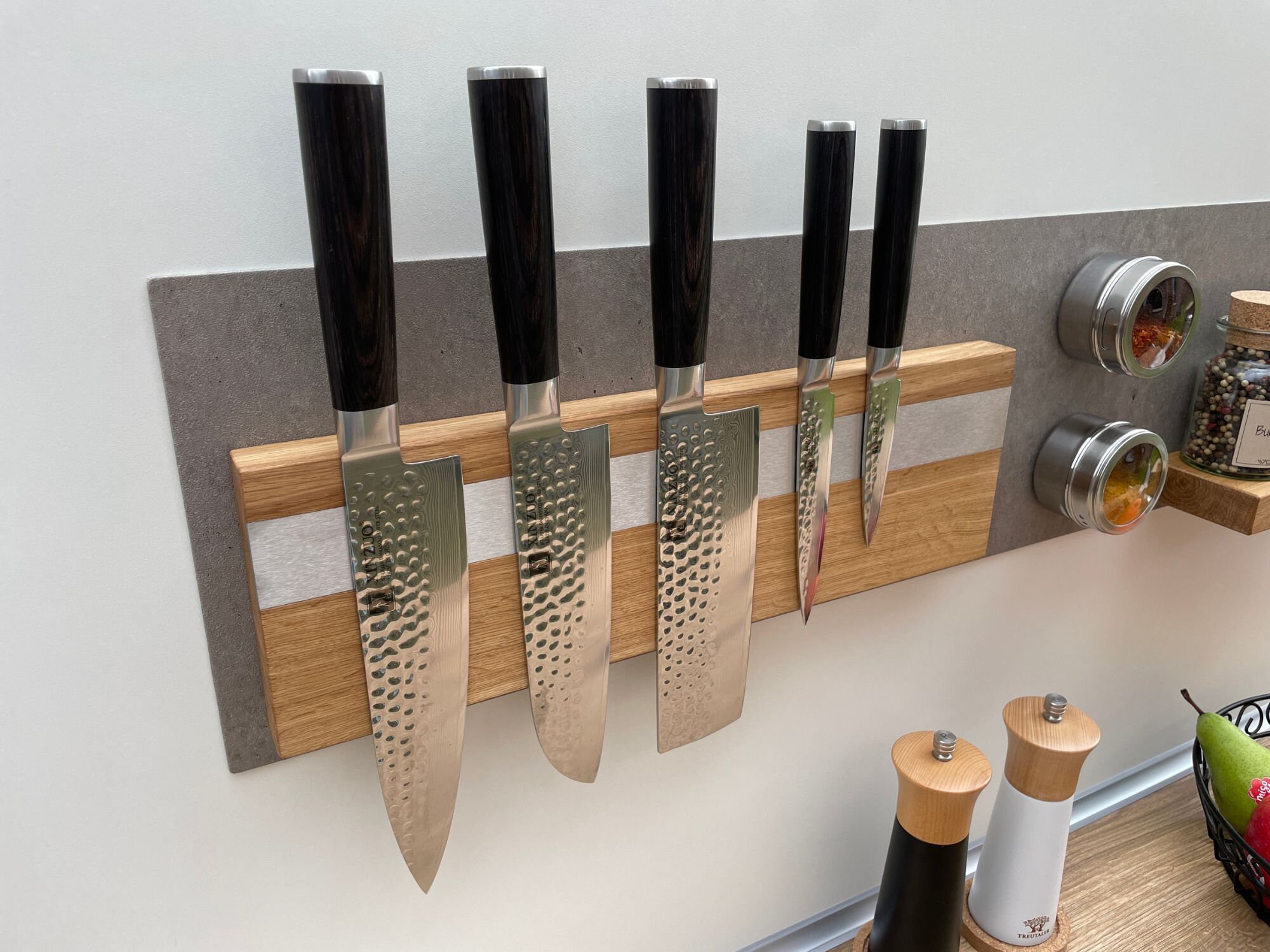 Handgefertigte Magnetische Messerleiste Aus Eiche – Ohne Bohren