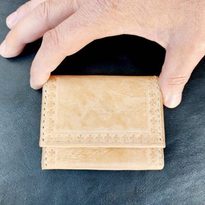 Adorable billetera para monedas y tarjetas, un gran regalo de Navidad.