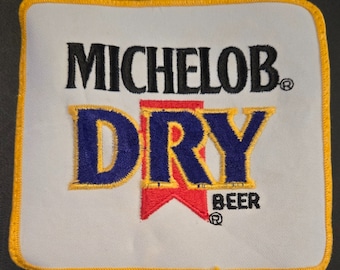 Écusson à coudre vintage Michelob Dry Beer (5,25 x 4,75 po.)