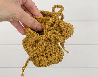 Crochet Baby Booties // Marley Booties // Laced Baby Shoes // Sizes 0-3 and 3-6 months