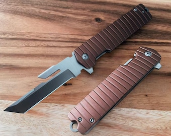 9" inverterad modifierad Tanto Anime-svärddesign fjäderassisterad fällkniv