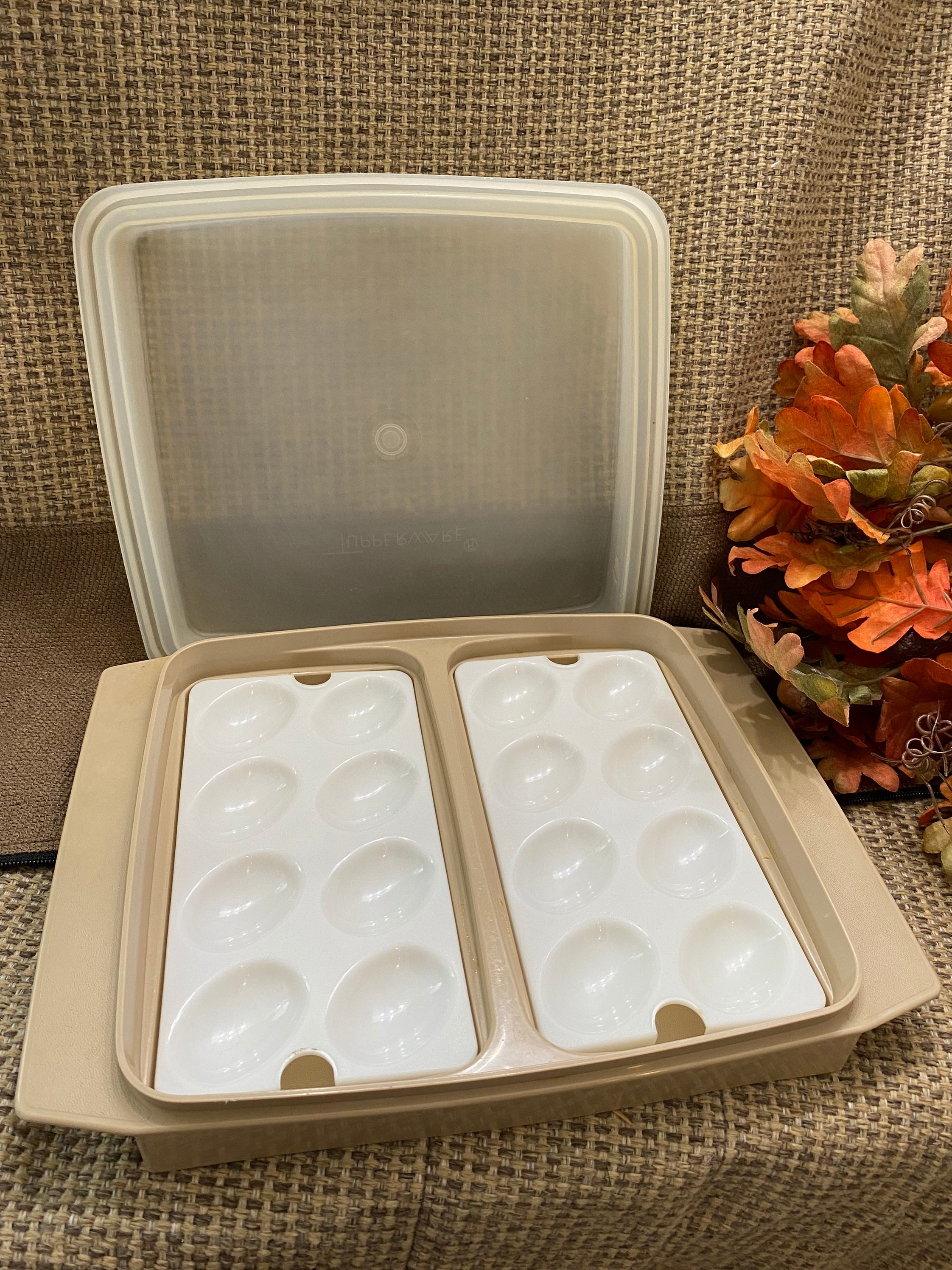 Vintage Tupperware Deviled Egg Tray 723, Tupperware Egg Storage Container,  Easter Egg Storage Display Tray 