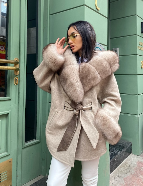 Faux Fur Coat - Light taupe - Ladies