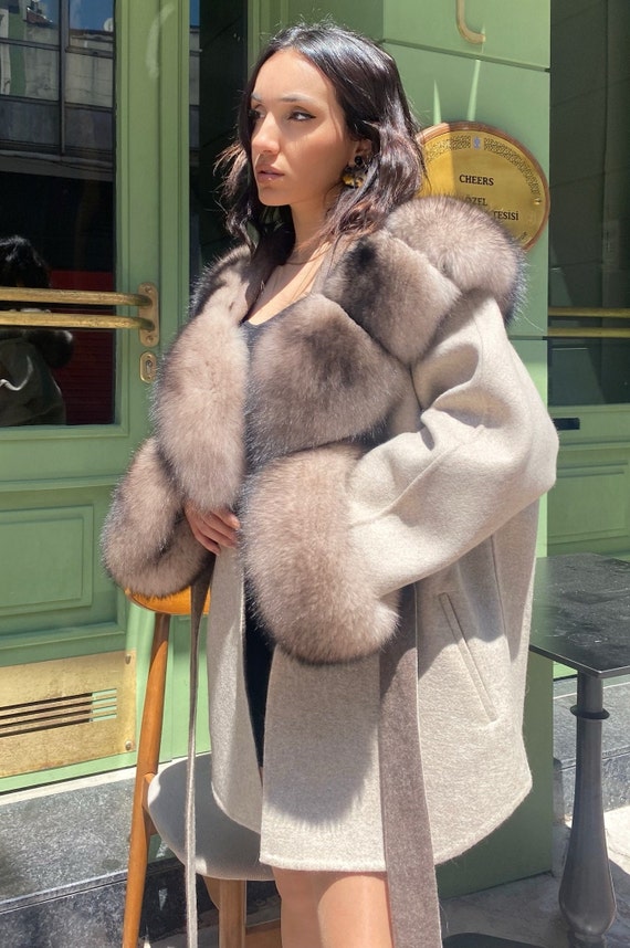 Alpacan %100 Long Gray Women's Jacket With Frost Fox Fur 