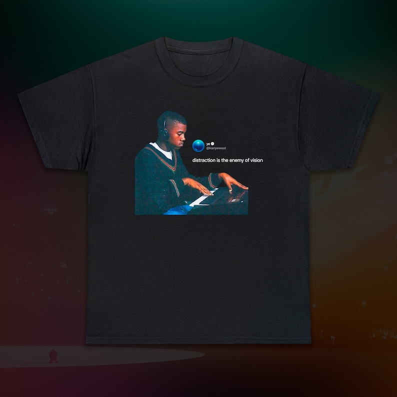 T-shirt ispirata a Kanye West / Kanye West Quotes Tee / La distrazione è il nemico della visione Kanye Tweet / Kanye In The Studio Tee / Yeezy / Ye immagine 1