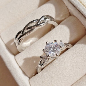 Couple rings under 300 2025