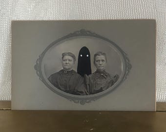 Lizzie and Samantha Ghost Painting