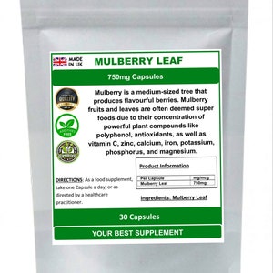 Könnte beinhalten: Eine weiße Tasche mit grünem Text und grünem Rand. Die Tasche enthält 750 mg Kapseln aus Maulbeerblättern. Die Tasche ist mit "Made in UK" gekennzeichnet und trägt ein Logo mit "Premium Quality Product" und "Additives Free Superfood". Die Tasche enthält außerdem Produktinformationen und Gebrauchsanweisungen.