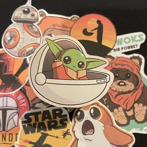 スターウォーズのかわいいアソートビニールステッカー（ハイドロフラスク/ラップトップ/ウォーターボトル/パーティーの記念品）