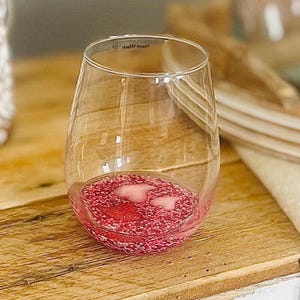 Valentine’s Day Wine Glass, Red Glitter Heart Stemless Glass, Romantic Gift for Her, Love Gift, Anniversary Wine Glass