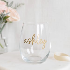 Personalized Wine Glass, Custom Stemless Wine Glass, Bridesmaid Gift, Bachelorette Wine Glasses, Bridal Party Glass, Name Glass Gift