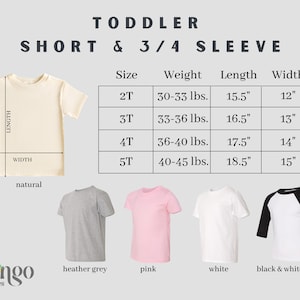 Peut inclure: Tableau des tailles pour les t-shirts pour tout-petits &agrave; manches courtes et 3/4. Le tableau montre les tailles 2T &agrave; 5T avec le poids correspondant, la longueur en pouces et la largeur en pouces. Le tableau est accompagn&eacute; d'images des t-shirts dans les couleurs naturel, gris chin&eacute;, rose, blanc et noir et blanc raglan.