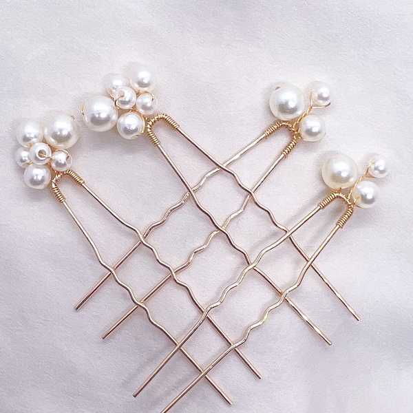 Pearl Bridal Hair Pins, Gold Wedding Hairpin Set, Minimal Hair Piece, Bridesmaid Accessories, Gold Traditional Comb, UK