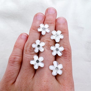 Silver Daisy Bridal Hair Pins: White Flower Girl Headpiece