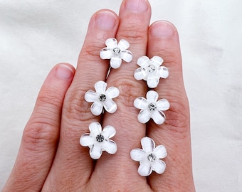 Silver Daisy Bridal Hair Pins: White Flower Girl Headpiece