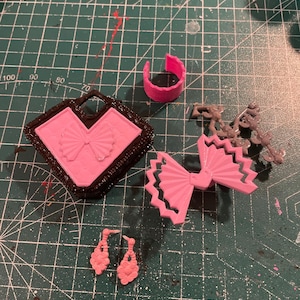 MONSTER HIGH Draculaura Exchange Student accessoires pièces de rechange OOAK