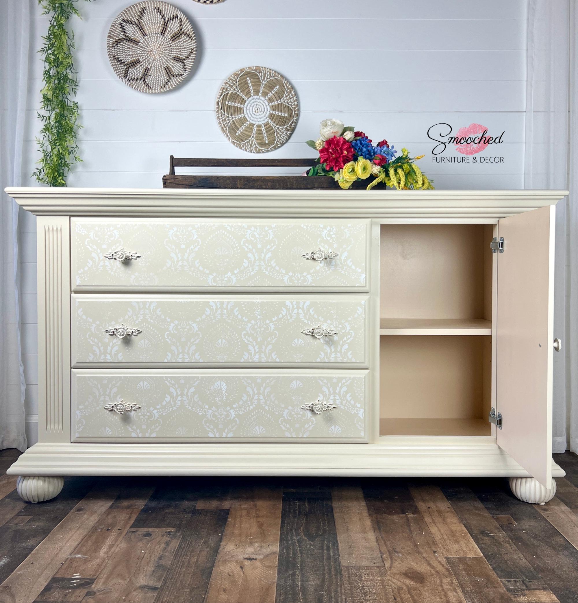 cream and gold dresser Post Modern Lane furniture cream and gold trim | Modage Furniture - Sayreville, NJ