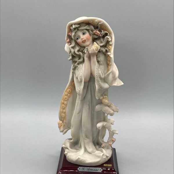 Vintage Giuseppe Armani Figurine Winter, Florence Figurine, of Four Seasons Collection, Girl With Birds, Home Deco, Shelf Deco, Gift Idea