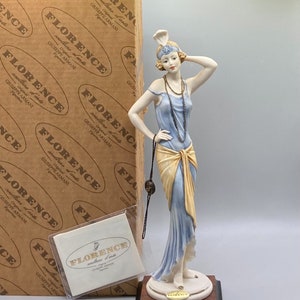 Giuseppe Armani Regine 0434C Sculpture, REGINE Giuseppe Armani Figurine, Florence Figurine, Capodimonte Figurine, Home Deco, Gift Idea,