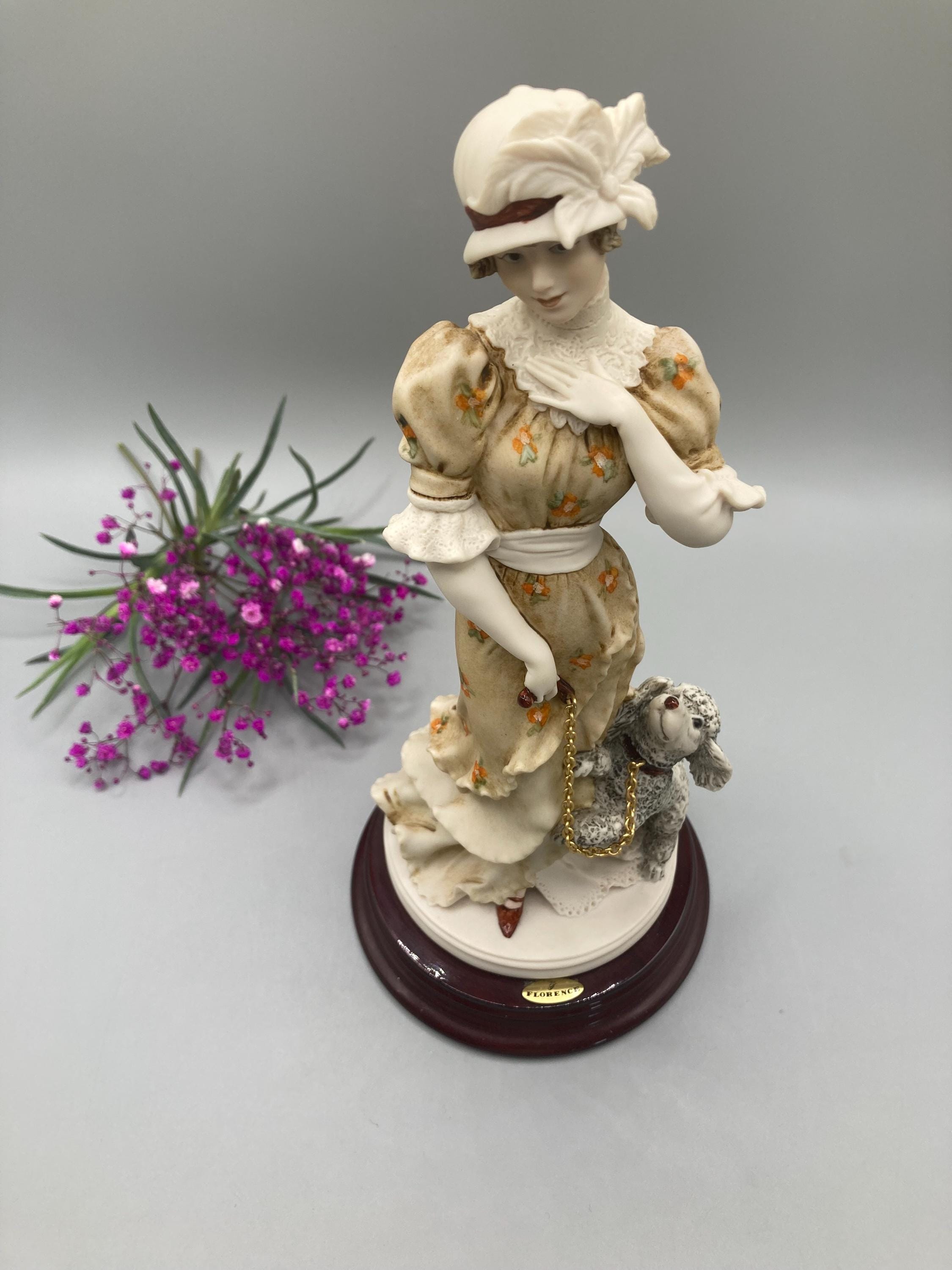 Giuseppe Armani Figurine: 