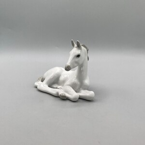 ロモノーソフ磁器の馬の置物：ソ連のヴィンテージコレクターズアイテム