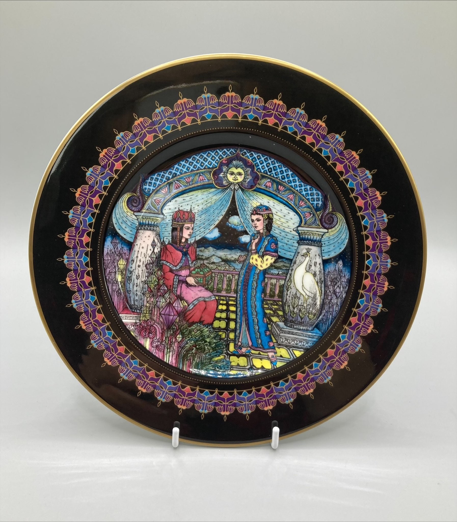 Heinrich Villeroy & Boch Collectible Bone China Plate – 