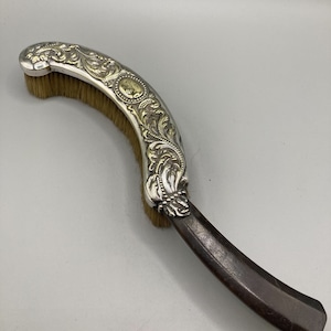 Antique Silver Plated Crumb Brush, Art Nouveau Silver Plated, Evocative Antique, Table Decoration, Floral Embossed pattern, Home Deco.