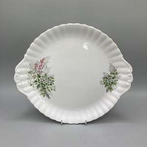 Royal Albert Bone China Cake Plate, Vintage Royal Albert Cake Plate, Floral Pattern Retro plate, Collectible plate, Gift Idea.