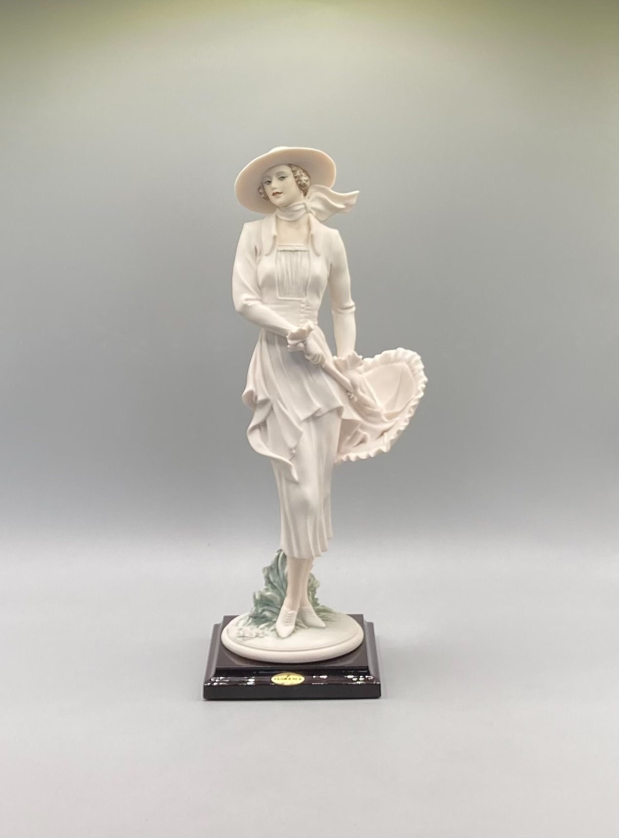 Giuseppe Armani Figurine 