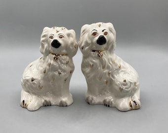 ベズウィック社製の陶器製スタッフォードシャー・ドッグのペア - Etsy 日本