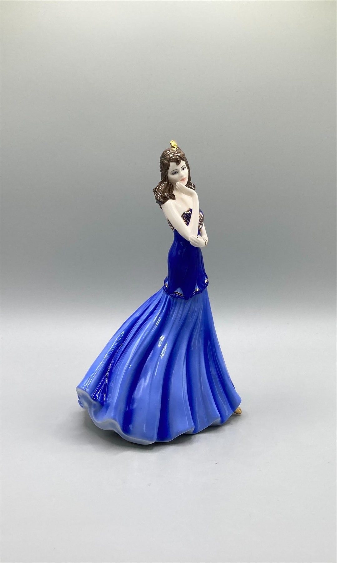 Coalport Figurine Kalie, Classic Elegance, Hand Decorated, Bone Chine