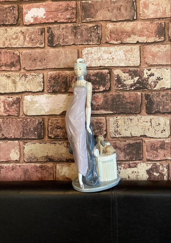 Vintage Lladro Porcelain Figurine: Lady With Dog, Spanish Art Deco